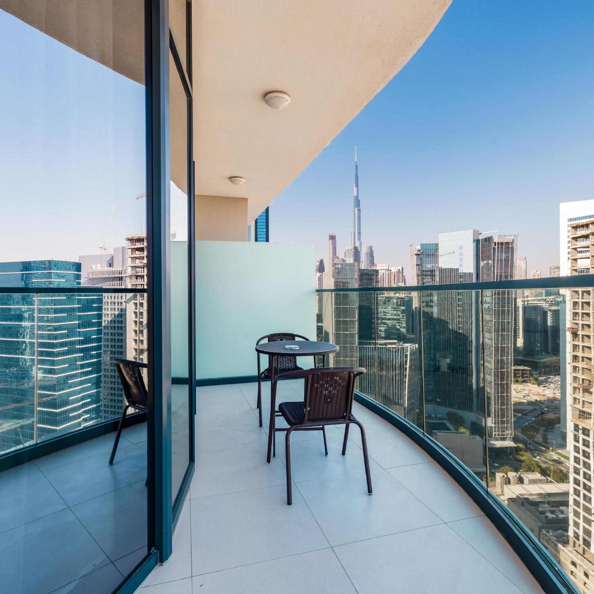 Ferienwohnung A Living-Lux 1Br Partial Burj Khalifa & Canal View -2609 Dubai Exterior foto